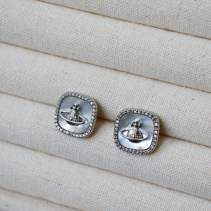 Elegant Silver Earring for Every Occasion