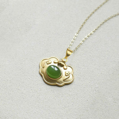 Romantic Silver Necklace for Special Moments