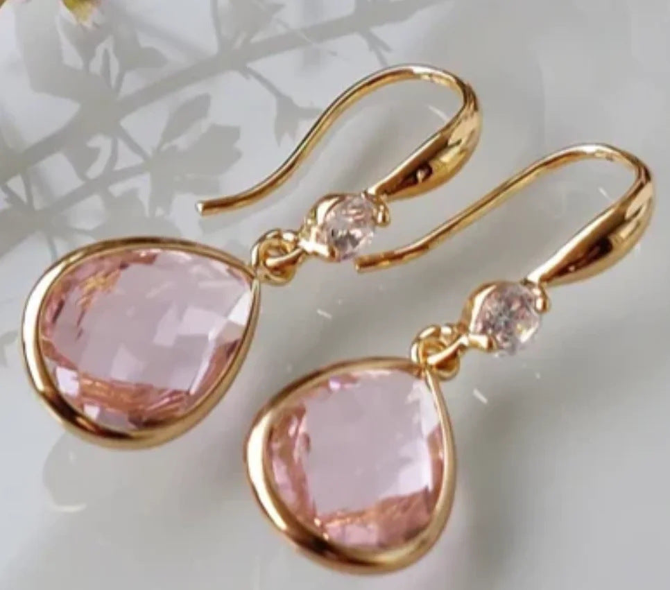 Charming Earring for Any Occasion