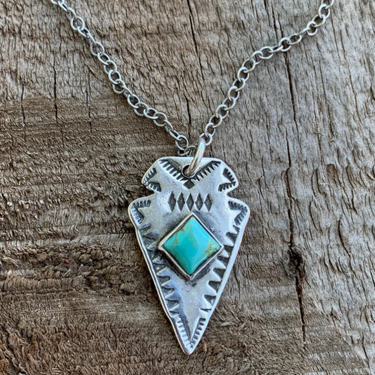 Stunning Necklace for Daily Wear