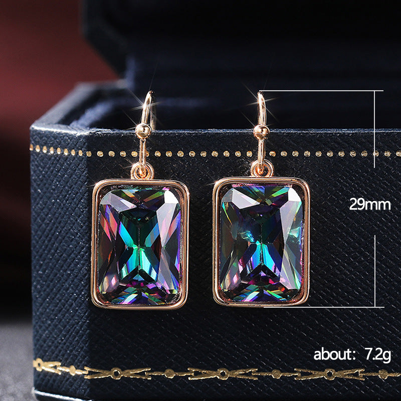 Charming Earring for Any Occasion