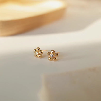 Charming Piece for Any Occasion
