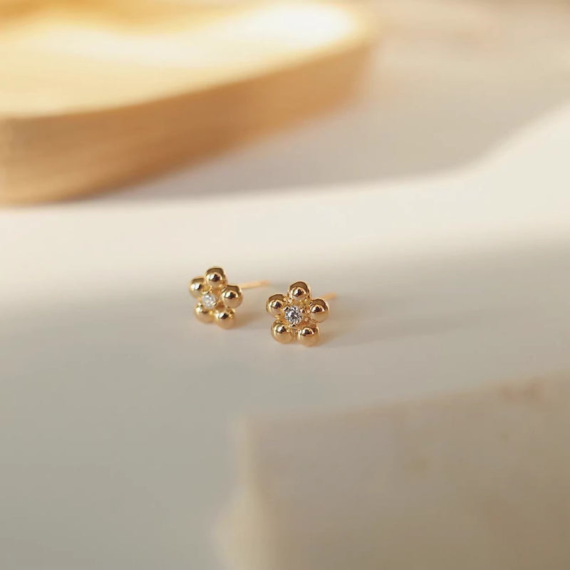 Charming Piece for Any Occasion