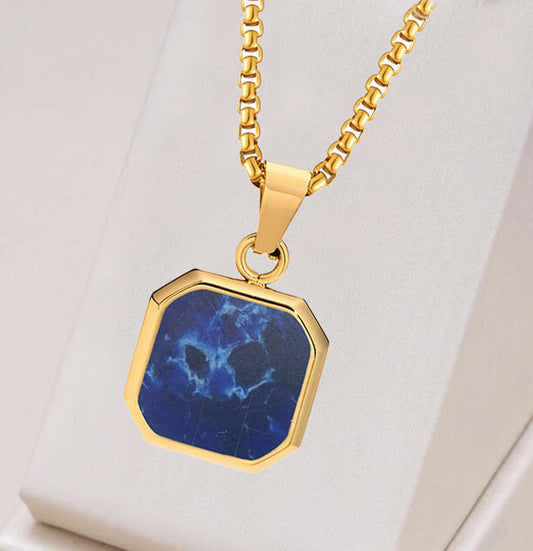Romantic Gold Necklace for Special Moments