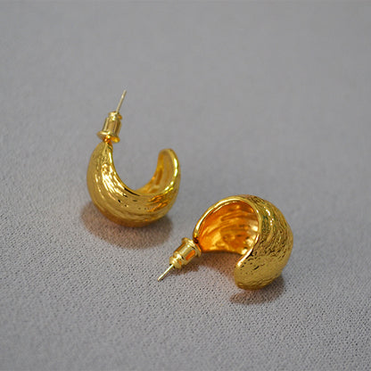 Elegant Silver Earring for Every Occasion