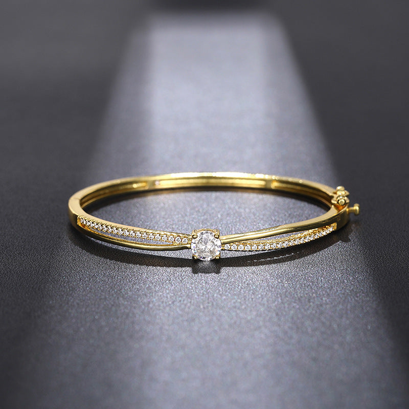 Charming Piece for Any Occasion