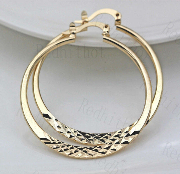 Charming Gold Ring for Any Occasion