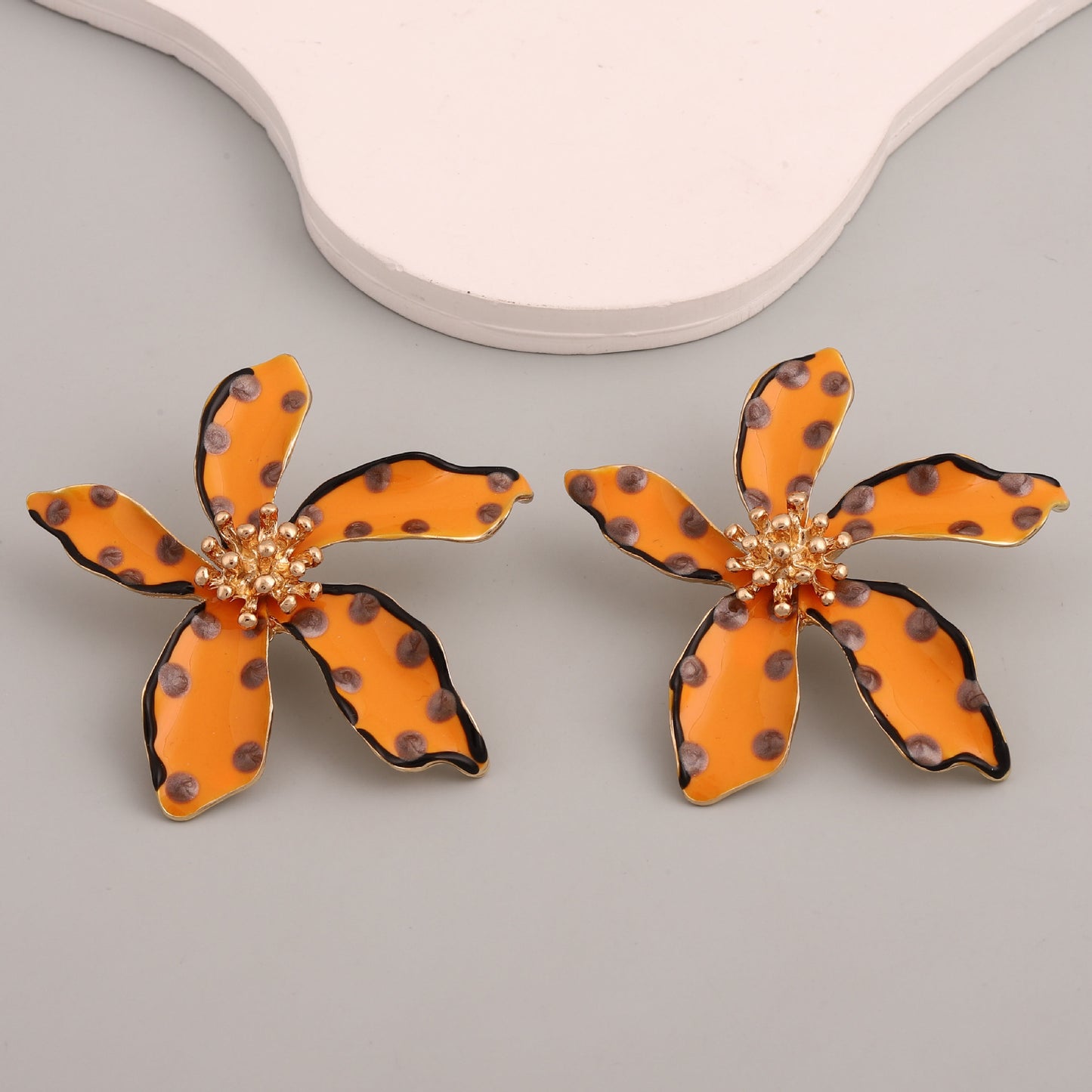 Stunning Earring for Daily Wear
