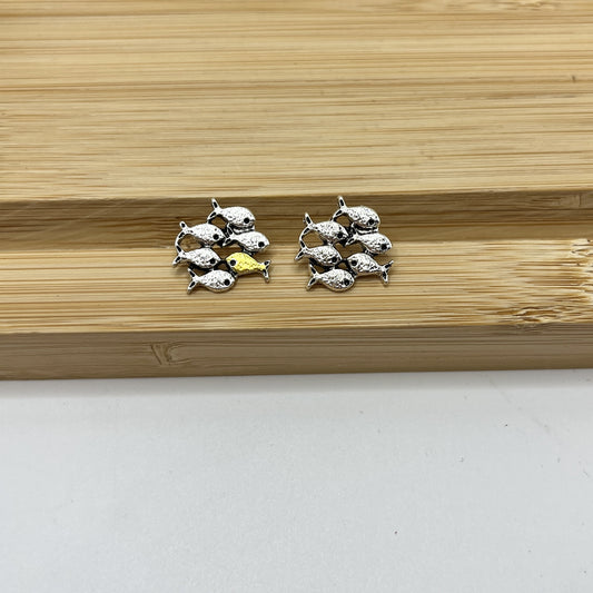 Charming Gold Earring for Any Occasion