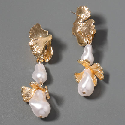 Stunning Pearl Earring for Daily Wear