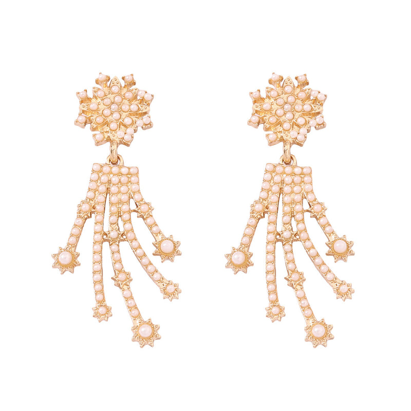 Beautiful Pearl Earring with Unique Style