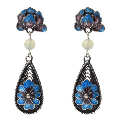 Charming Piece for Any Occasion