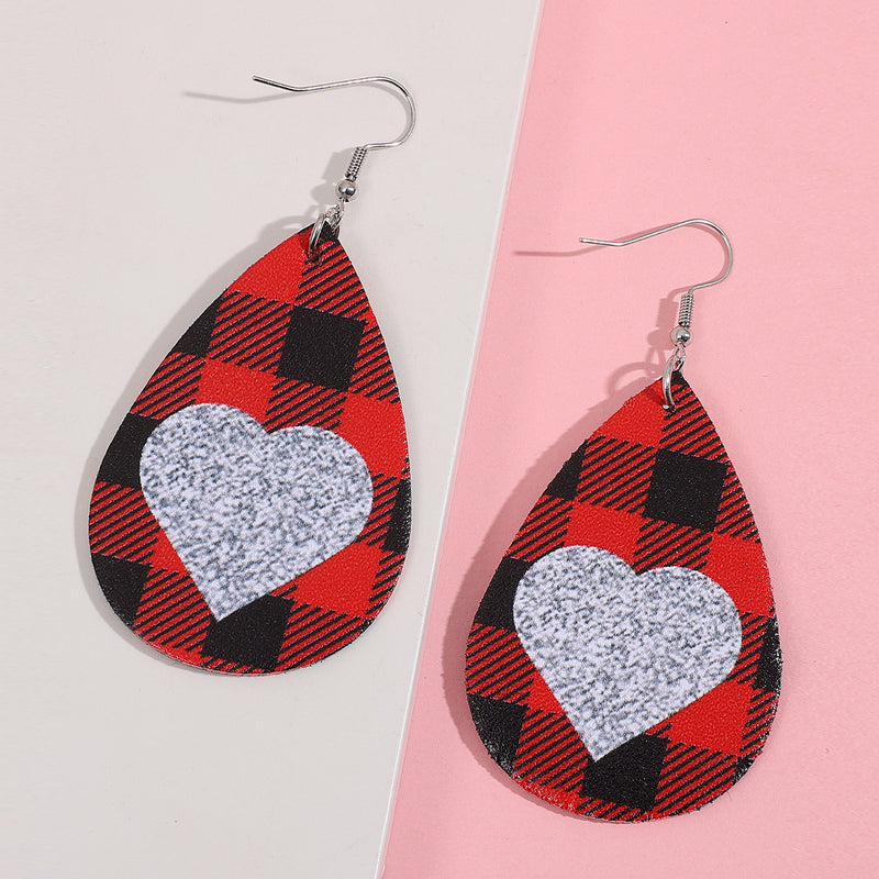 Charming Silver Earring for Any Occasion