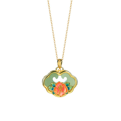 Beautiful Gold Necklace with Unique Style