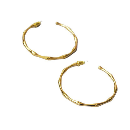 Charming Gold Earring for Any Occasion