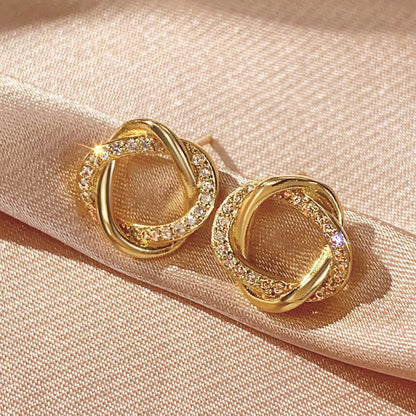 Romantic Earring for Special Moments