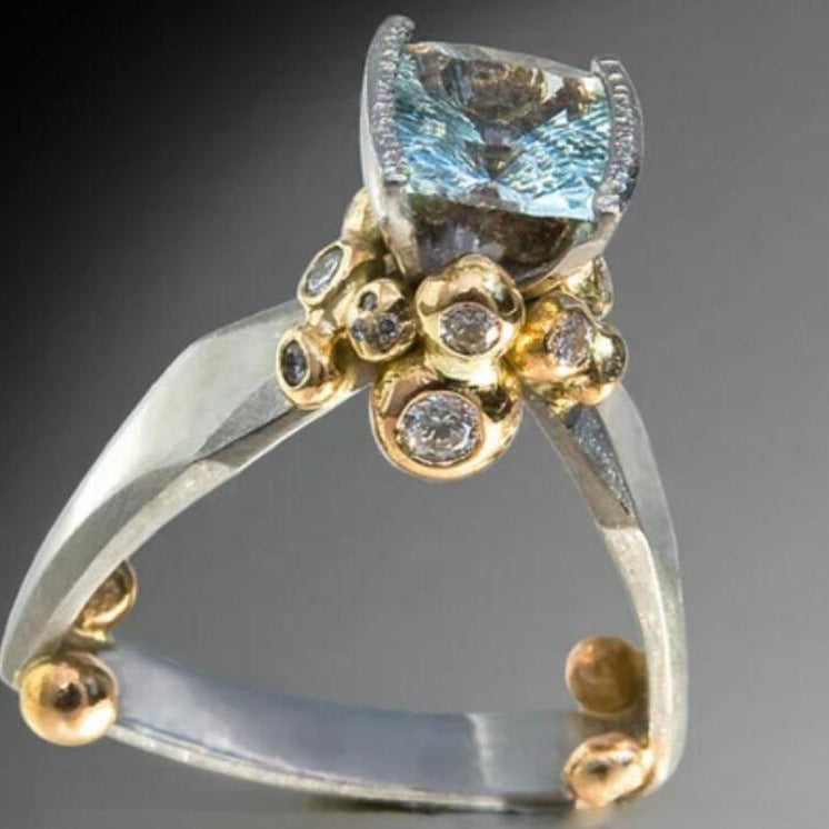 Beautiful Gold Ring with Unique Style