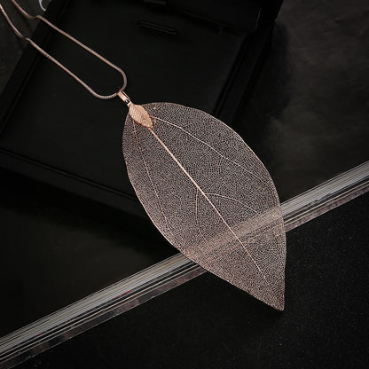 Elegant Gold Necklace for Every Occasion