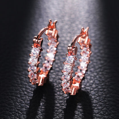 Elegant Gold Earring for Every Occasion