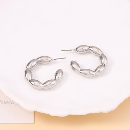 Charming Earring for Any Occasion