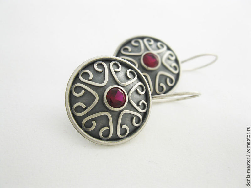 Romantic Silver Earring for Special Moments