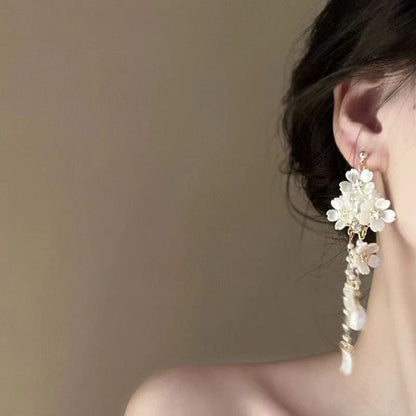 Charming Pearl Earring for Any Occasion