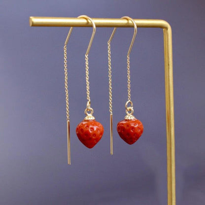 Romantic Gold Earring for Special Moments