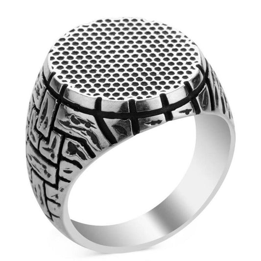Beautiful Silver Ring with Unique Style