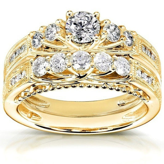 Beautiful Gold Set with Unique Style