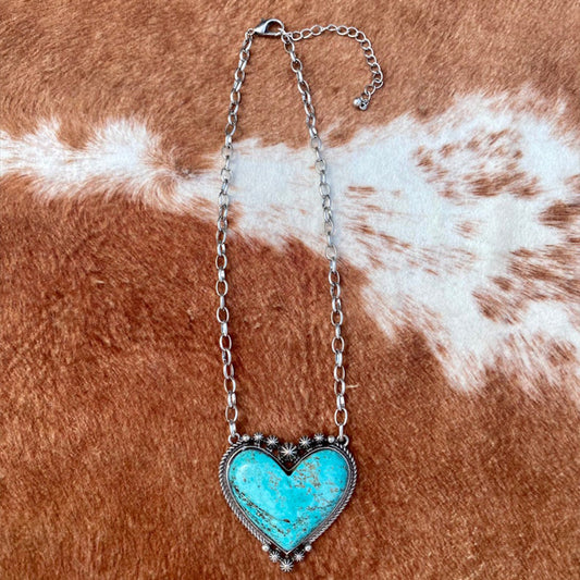 Classic Chain with Timeless Appeal