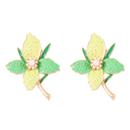 Classic Earring with Timeless Appeal