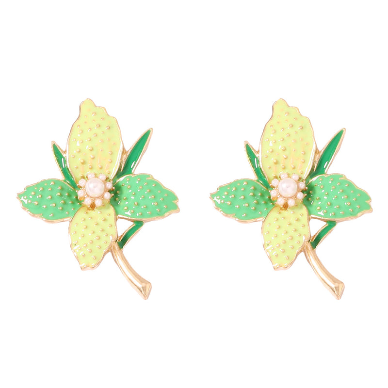 Classic Earring with Timeless Appeal
