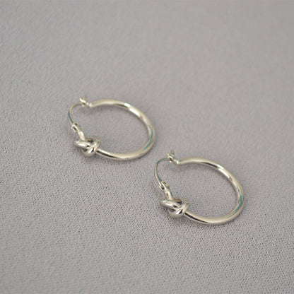 Romantic Gold Earring for Special Moments