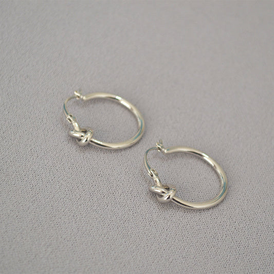 Romantic Gold Earring for Special Moments