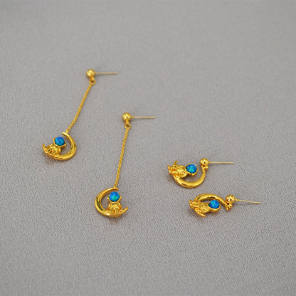 Beautiful Gold Earring with Unique Style