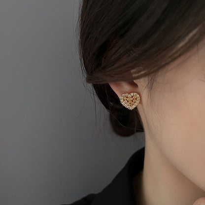 Charming Earring for Any Occasion