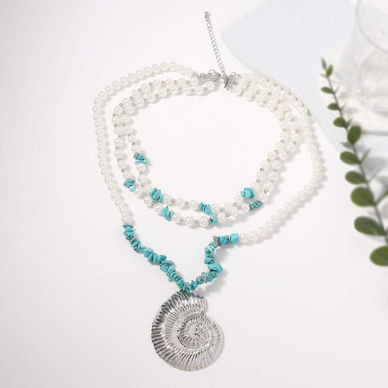 Classic Pearl Necklace with Timeless Appeal