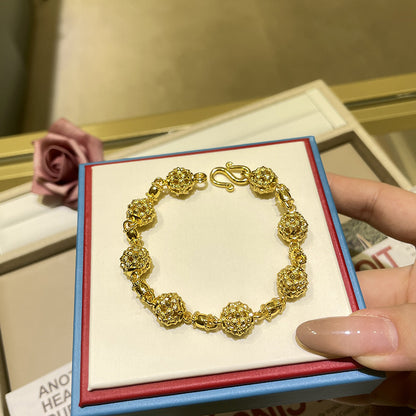 Charming Piece for Any Occasion
