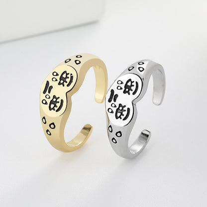 Classic Silver Ring with Timeless Appeal
