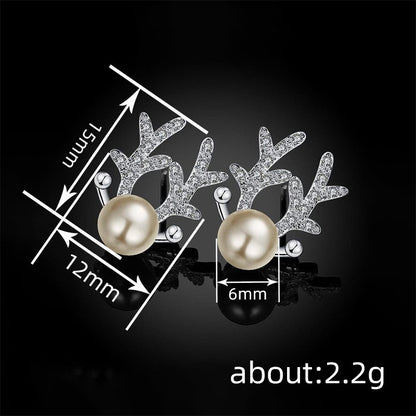 Classic Pearl Earring with Timeless Appeal
