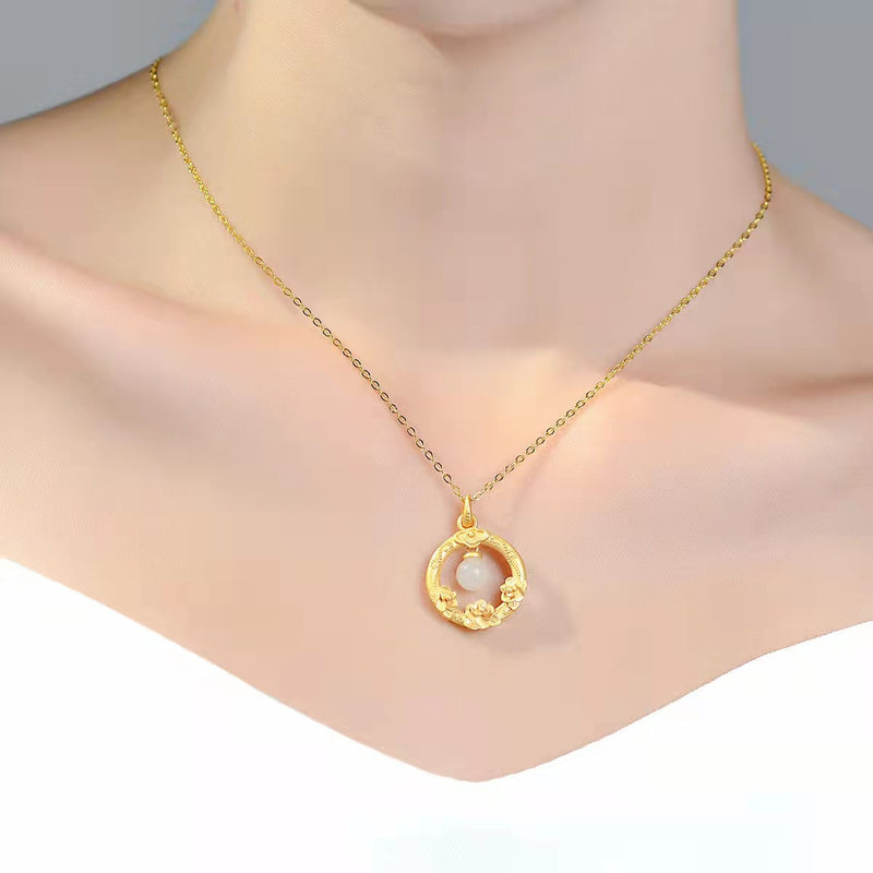 Charming Gold Necklace for Any Occasion