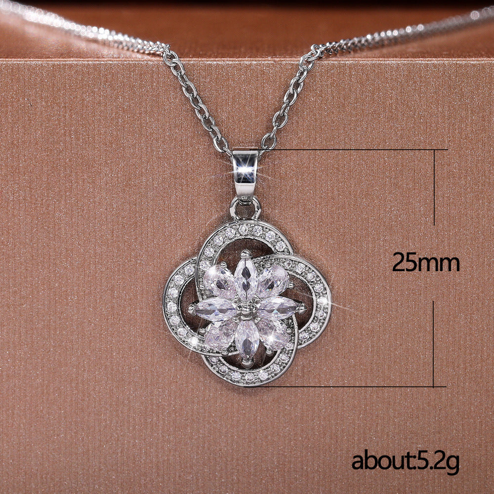 Beautiful Gold Necklace with Unique Style
