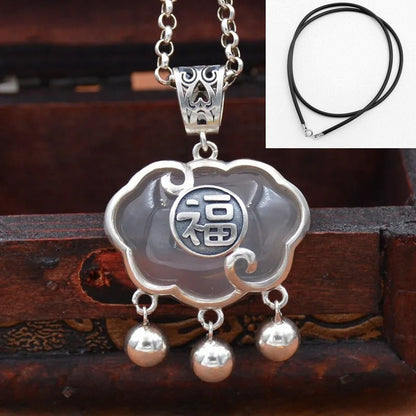Beautiful Silver Necklace with Unique Style