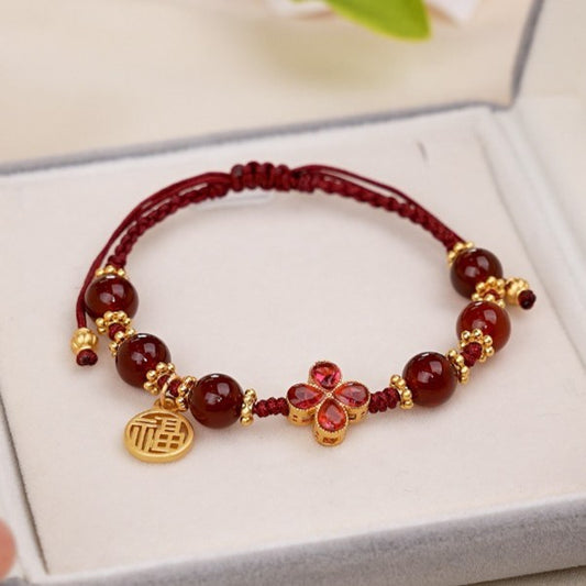 Classic Silver Bracelet with Timeless Appeal