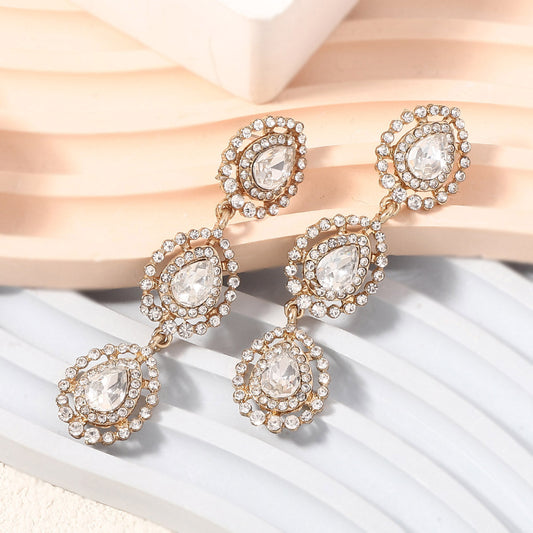 Charming Piece for Any Occasion