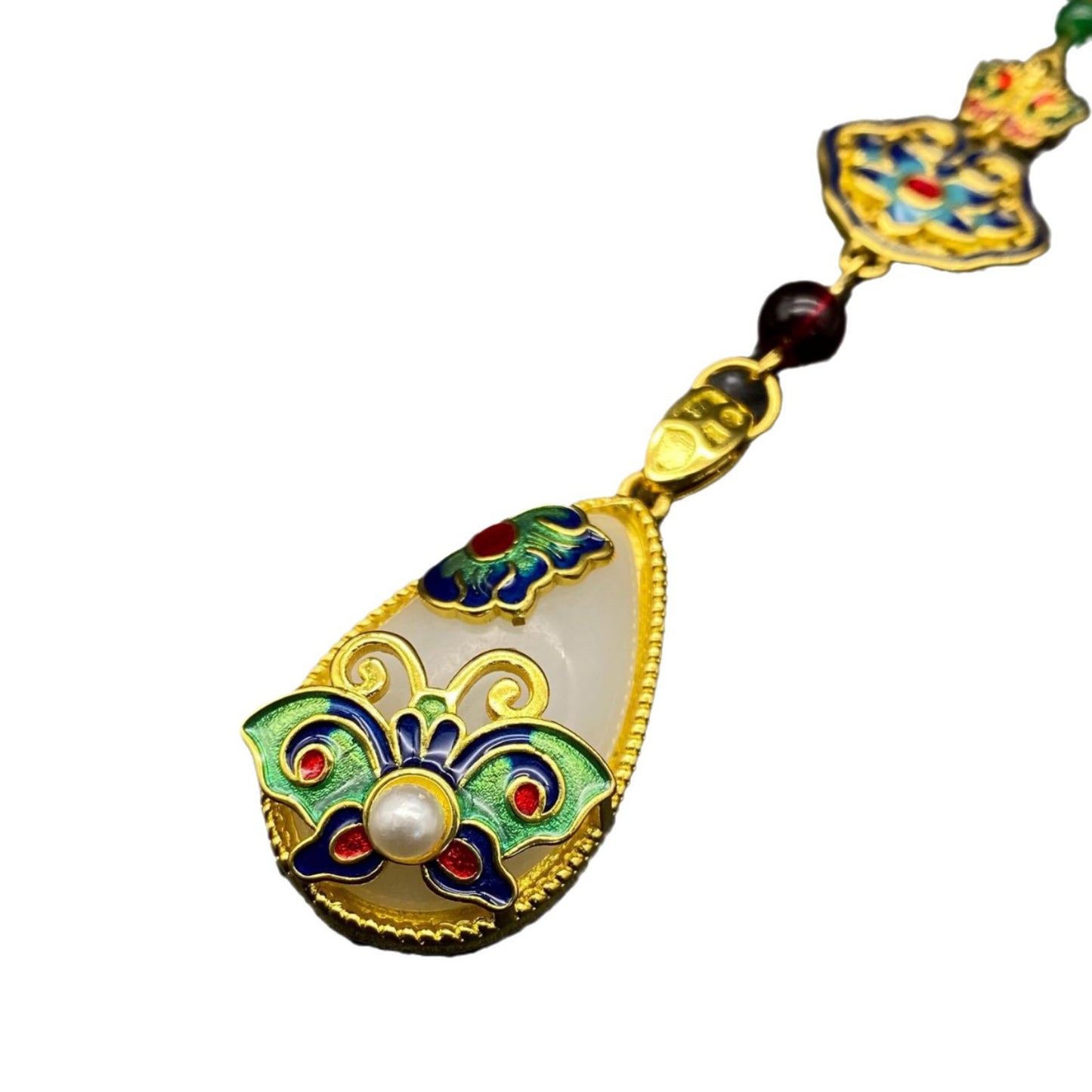 Charming Pendant for Any Occasion