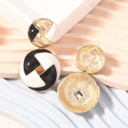 Romantic Earring for Special Moments