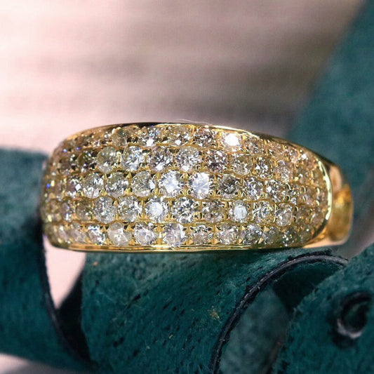 Charming Piece for Any Occasion