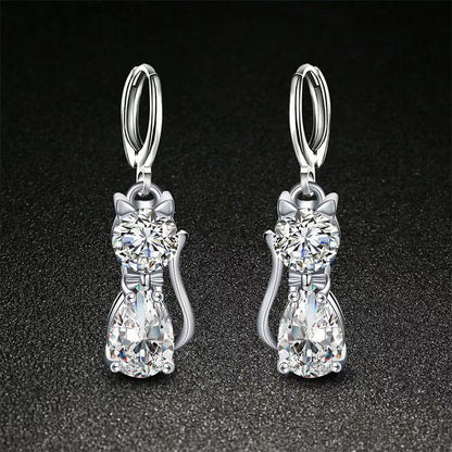 Romantic Silver Necklace for Special Moments