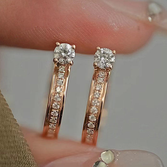 Charming Earring for Any Occasion